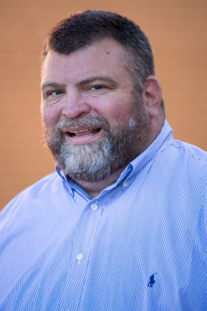 Kenneth  Klum - Gallery Image 4