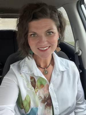 Keli Hodges - Gallery Image 4