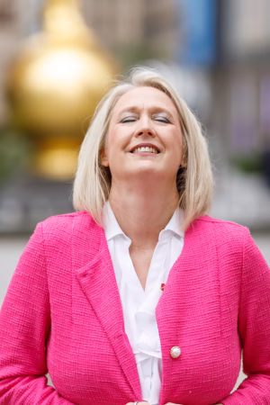 Linda Medford - Project Casting Gallery Image 7 Linda Medford - Gallery Image 7