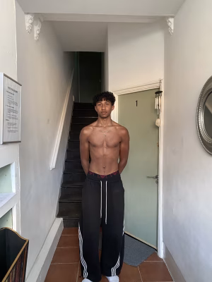 Dele Oyeyele - Gallery Image 4