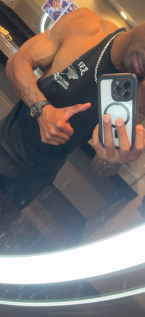 Howard Zachary - Gallery Image 10