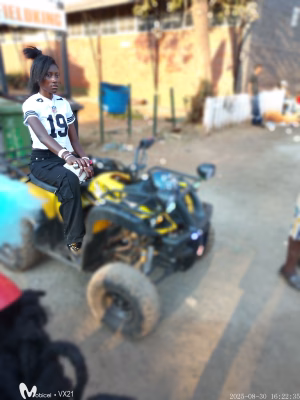 Keisha Bukutu - Gallery Image 3