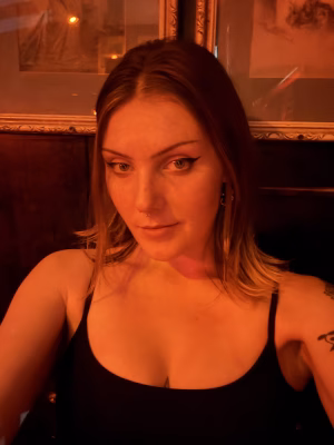 Zoe Chakos - Gallery Image 5