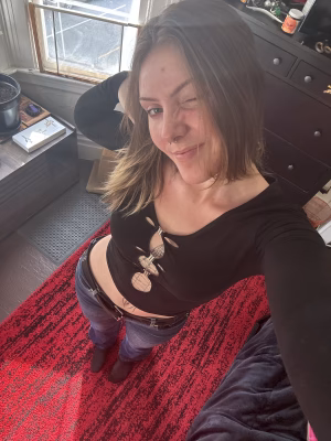 Zoe Chakos - Gallery Image 3