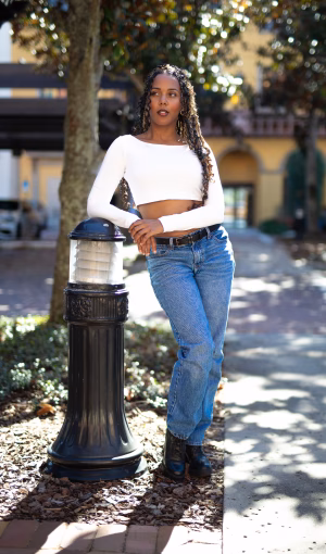 Brittany Evans - Project Casting Gallery Image 7 Brittany Evans - Gallery Image 7