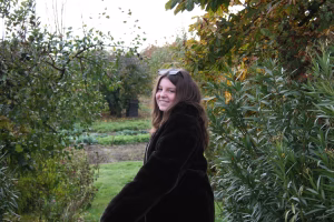 Lindsay Irvine - Project Casting Gallery Image 1 Lindsay Irvine - Gallery Image 1