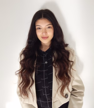 Ivanna de los Santos - Gallery Image 1