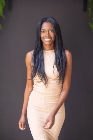 Jasmine Dufanal - Gallery Image 1