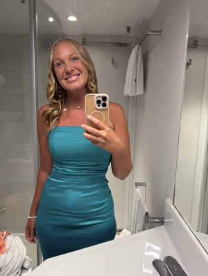 Aimee Dennis - Gallery Image 9