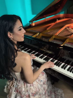 Meline’s Hakobyan - Project Casting Gallery Image 11 Meline’s Hakobyan - Gallery Image 11