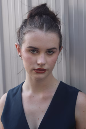 Isabella  Perks - Gallery Image 4