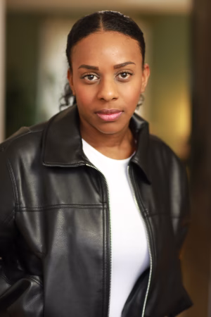 Consulia Djanou Marny - Gallery Image 4