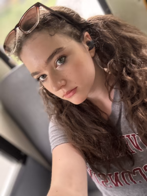 Emily Hyett - Project Casting Gallery Image 4 Emily Hyett - Gallery Image 4