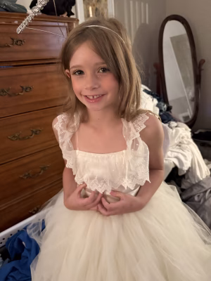 Vivianne Grau - Project Casting Gallery Image 4 Vivianne Grau - Gallery Image 4