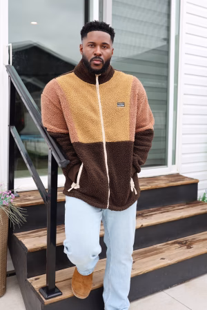 Shane Fox - Project Casting Gallery Image 4 Shane Fox - Gallery Image 4