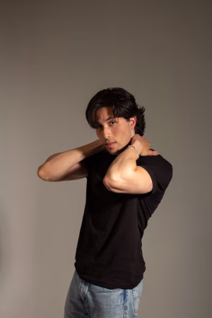 Alexander Geneux - Gallery Image 3