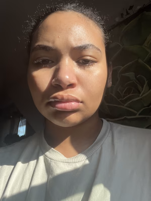 Mia Vassell - Gallery Image 1