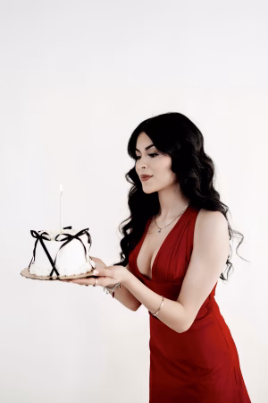 Jennifer  Mendoza - Gallery Image 2