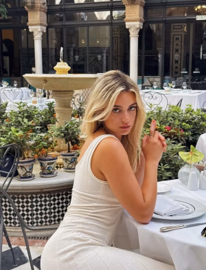 Angela Giner - Project Casting Gallery Image 9 Angela Giner - Gallery Image 9