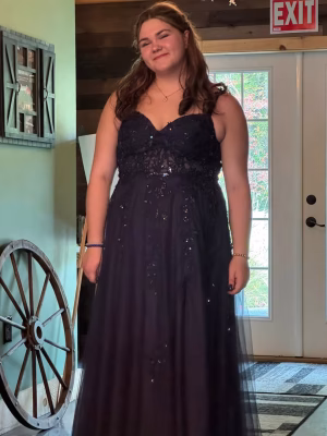 Karlee Hoffman - Gallery Image 3