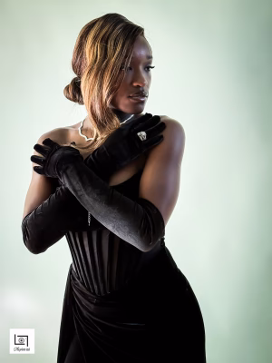 Lorayna Clark - Project Casting Gallery Image 6 Lorayna Clark - Gallery Image 6