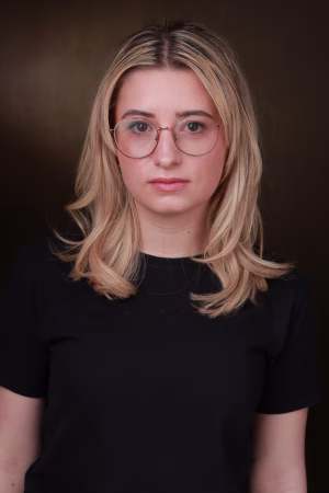 Courtney Carter - Project Casting Gallery Image 4 Courtney Carter - Gallery Image 4