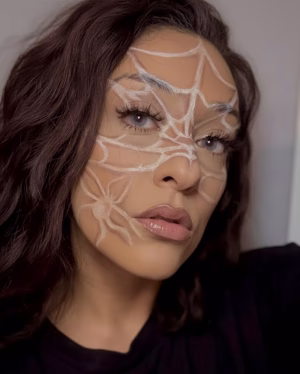 Jazmine Flores - Project Casting Gallery Image 4 Jazmine Flores - Gallery Image 4