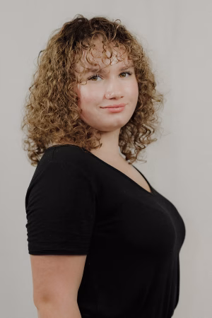 Samara Smith - Gallery Image 1