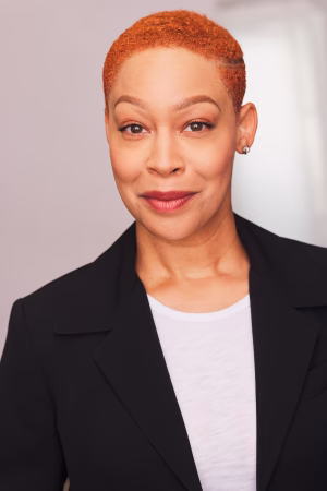 Lauren Elliott - Project Casting Gallery Image 8 Lauren Elliott - Gallery Image 8