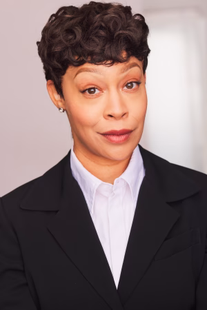 Lauren Elliott - Project Casting Gallery Image 7 Lauren Elliott - Gallery Image 7