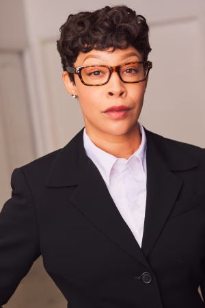 Lauren Elliott - Project Casting Gallery Image 6 Lauren Elliott - Gallery Image 6