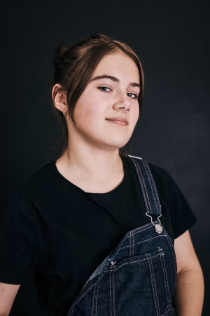 Lea Phillips - Project Casting Gallery Image 7 Lea Phillips - Gallery Image 7