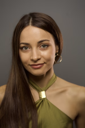 Abbie Merker - Project Casting Gallery Image 5 Abbie Merker - Gallery Image 5