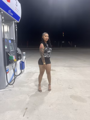 Leigh Labrie - Project Casting Gallery Image 4 Leigh Labrie - Gallery Image 4