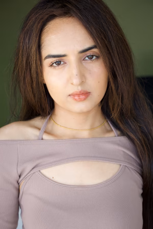 ritarafar_headshot1