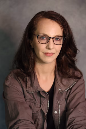 Samantha Edwards - Project Casting Gallery Image 10 Samantha Edwards - Gallery Image 10