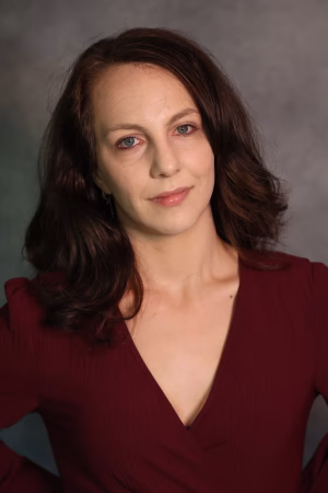 Samantha Edwards - Project Casting Gallery Image 4 Samantha Edwards - Gallery Image 4