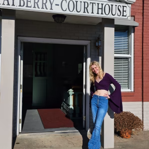 Abigail Smart - Project Casting Gallery Image 13 Abigail Smart - Gallery Image 13