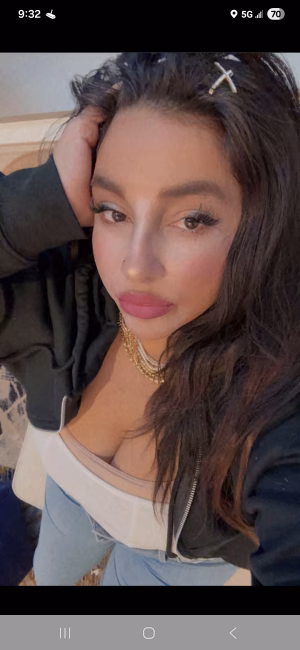 Tiffany  Cherry - Gallery Image 3