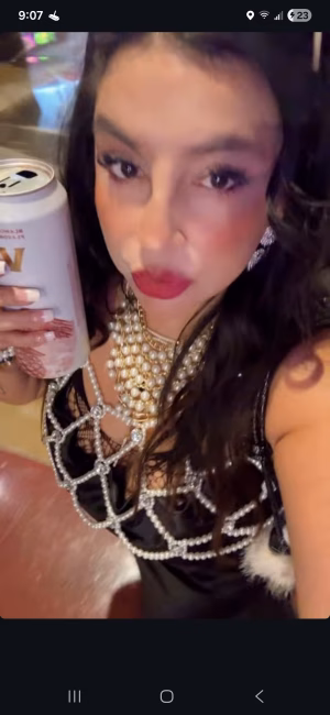 Tiffany  Cherry - Gallery Image 2