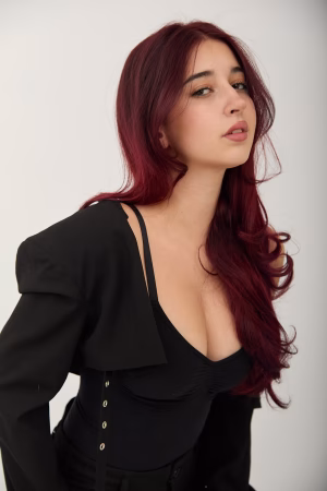 Alejandra Cruz - Project Casting Gallery Image 4 Alejandra Cruz - Gallery Image 4