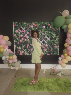 Senaxia Shields - Gallery Image 4