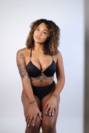 Arianna Rochester - Project Casting Gallery Image 5 Arianna Rochester - Gallery Image 5