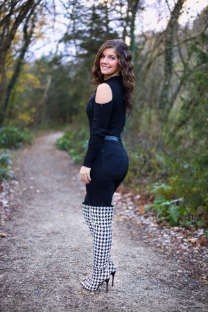 Mariah Rohn - Project Casting Gallery Image 2 Mariah Rohn - Gallery Image 2