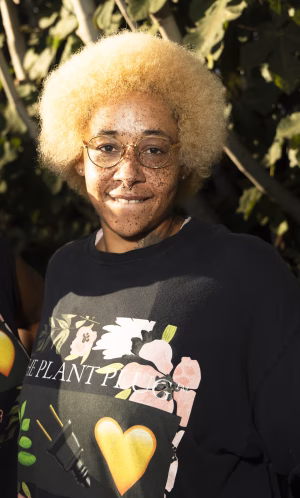 Taylor Lindsey - Gallery Image 1