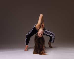 Elizabeth Hillier - Project Casting Gallery Image 14 Elizabeth Hillier - Gallery Image 14