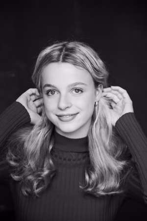 Chloe Scamps - Project Casting Gallery Image 1 Chloe Scamps - Gallery Image 1