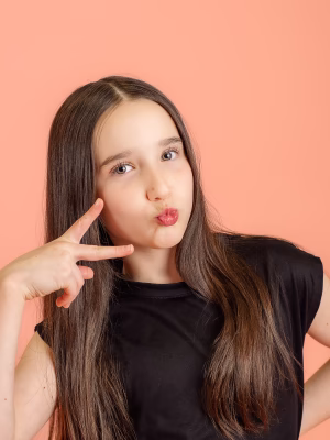 Evelyne Richer - Project Casting Gallery Image 1 Evelyne Richer - Gallery Image 1