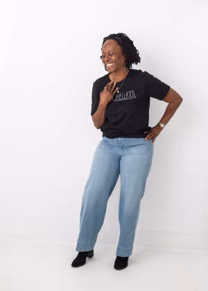 Theresa Hooks - Project Casting Gallery Image 7 Theresa Hooks - Gallery Image 7