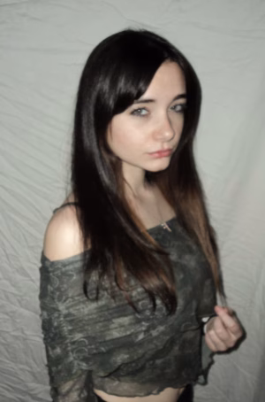 Chloe Engelbrecht - Project Casting Gallery Image 2 Chloe Engelbrecht - Gallery Image 2